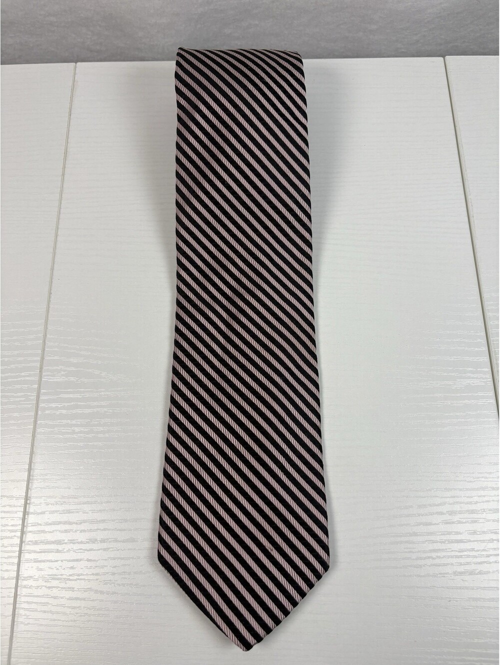 Nicole Miller New York Mens Silk Necktie Pink Black Diagonal Stripe Twill Tie